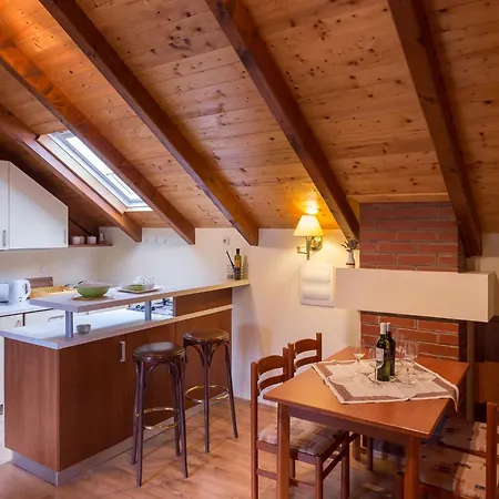 Ferienhaus Bakicevo - Two Bedroom With Terrace Čilipi