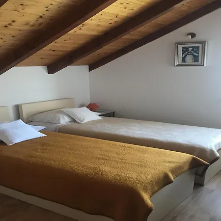 Bakicevo - Two Bedroom With Terrace * Cilipi