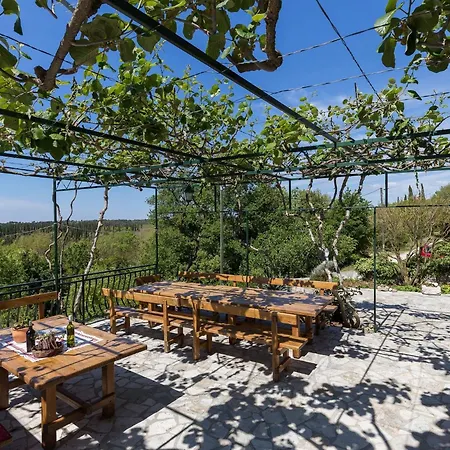Bakicevo - Two Bedroom With Terrace * Cilipi